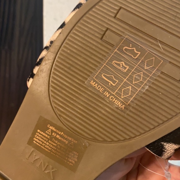 New sandal slides! 🐅 - Picture 7 of 7